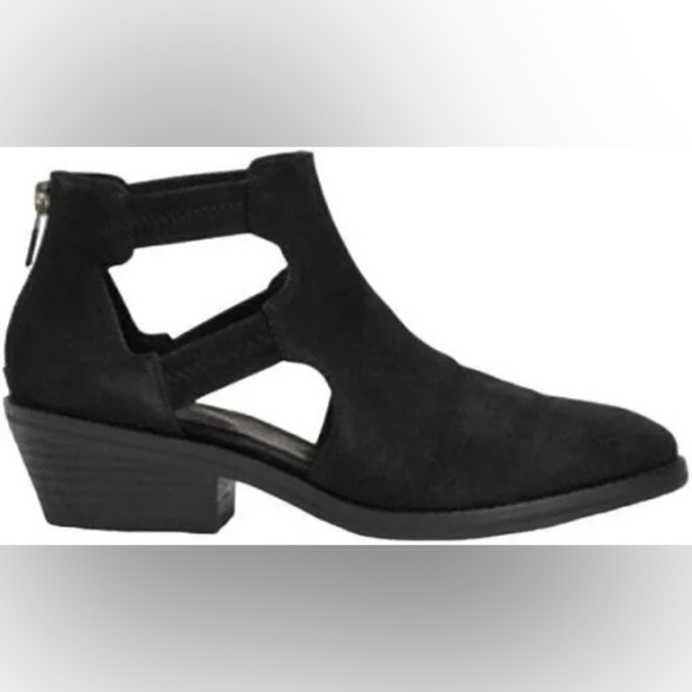 Eileen Fisher Vanda Tumbled Nubuck Black Bootie with elastic. Size 7.